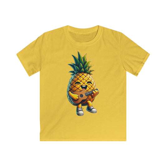 Pineapple Guitarist T-shirt Daisy